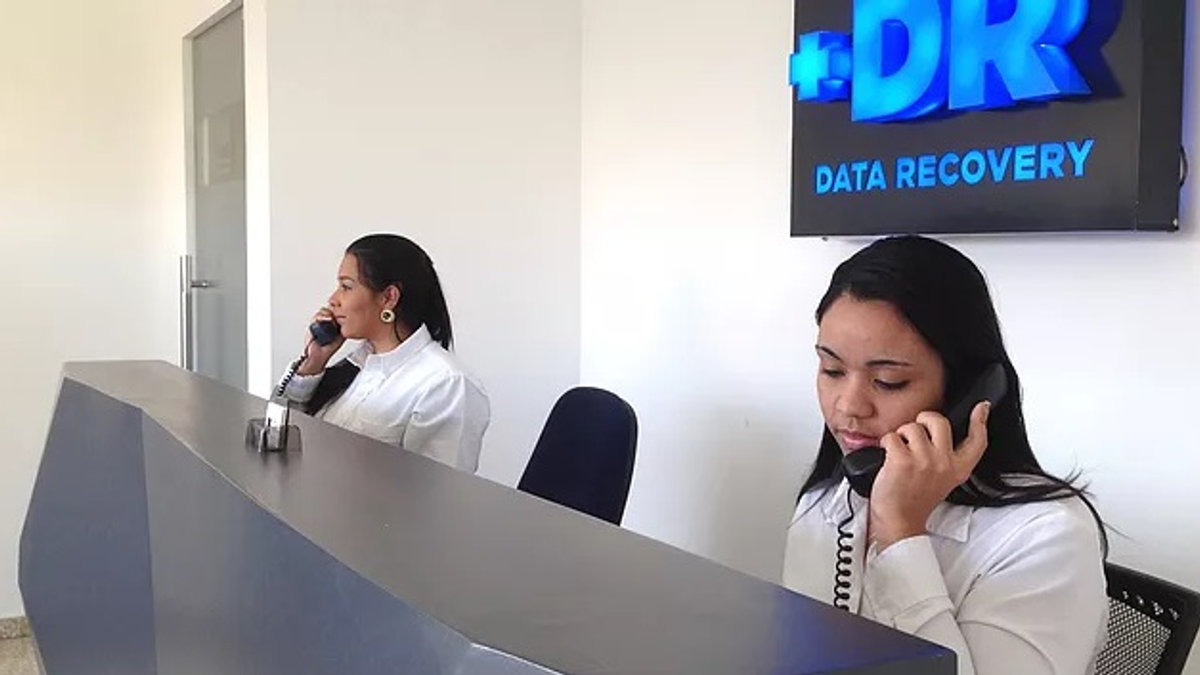Por qué no debes ir a un técnico de barrio para recuperar tu disco